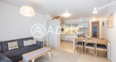 Тристаен апартамент, Варна, Център, 687580, Снимка 1