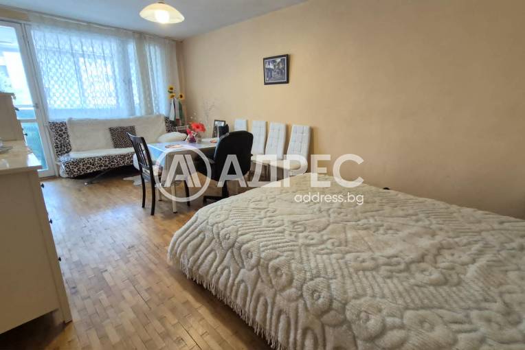 Тристаен апартамент, София, Овча купел, 701580, Снимка 1