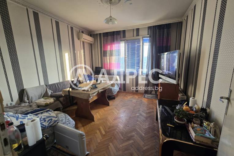 Тристаен апартамент, Плевен, 9-ти квартал, 682581, Снимка 1