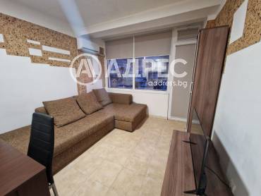 Двустаен апартамент, Варна, Генералите, 678582, Снимка 1