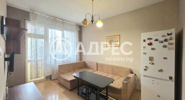 Тристаен апартамент, София, Толстой, 690583, Снимка 1