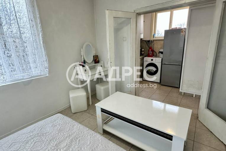 Къща/Вила, Горно трапе, 680584, Снимка 12