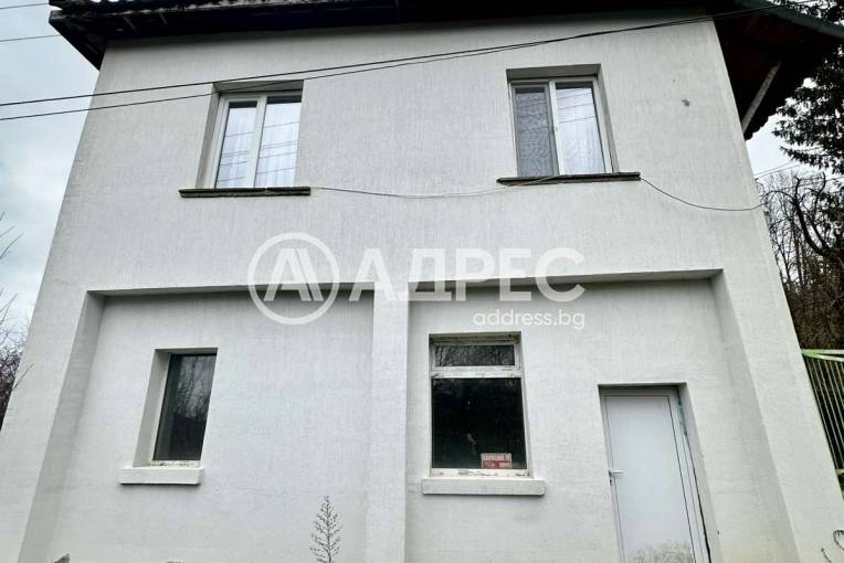 Къща/Вила, Горно трапе, 680584, Снимка 2