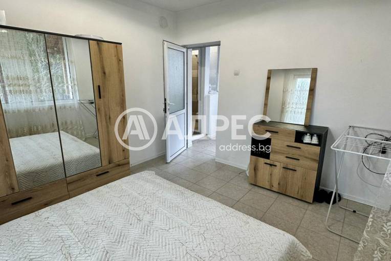 Къща/Вила, Горно трапе, 680584, Снимка 9