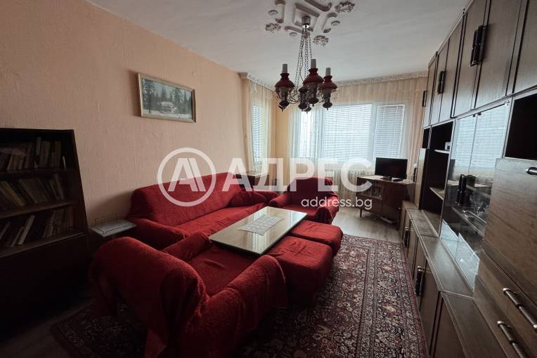 Тристаен апартамент, Враца, Дъбника, 681584, Снимка 1