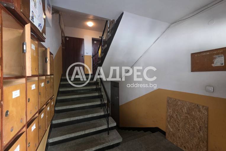 Двустаен апартамент, София, Гео Милев, 700584, Снимка 12