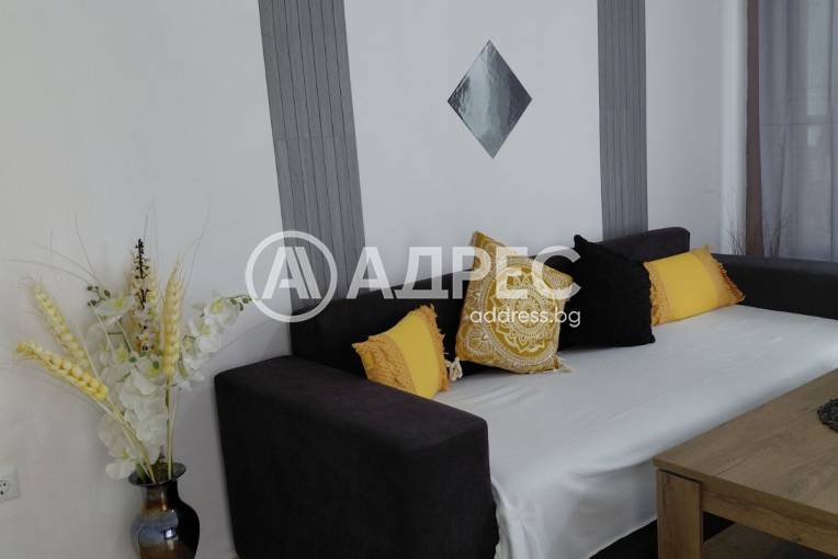 Едностаен апартамент, Варна, Левски, 687585, Снимка 1