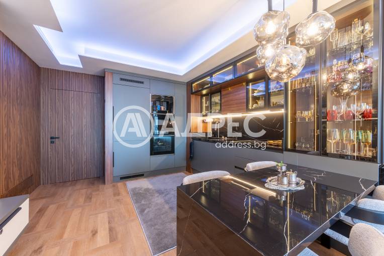 Тристаен апартамент, Варна, Победа, 680586, Снимка 1