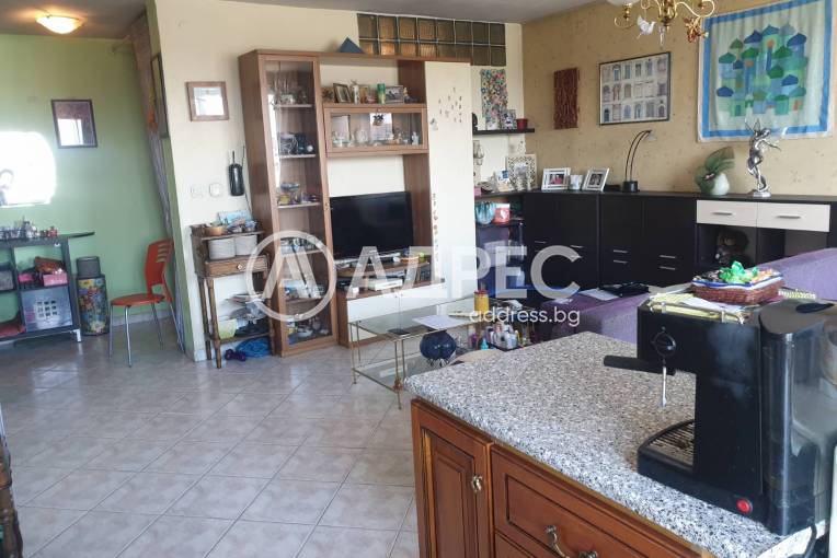 Двустаен апартамент, София, Оборище, 682586, Снимка 1