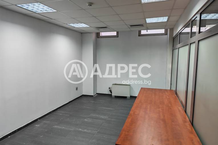 Офис, София, Гео Милев, 673587, Снимка 4
