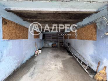 Гараж, Русе, Чародейка юг, 684587, Снимка 1