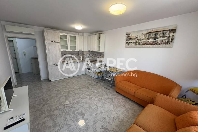 Двустаен апартамент, Варна, Бриз, 700587, Снимка 1