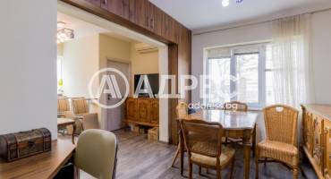 Етаж от къща, Плевен, Идеален център, 678588, Снимка 2