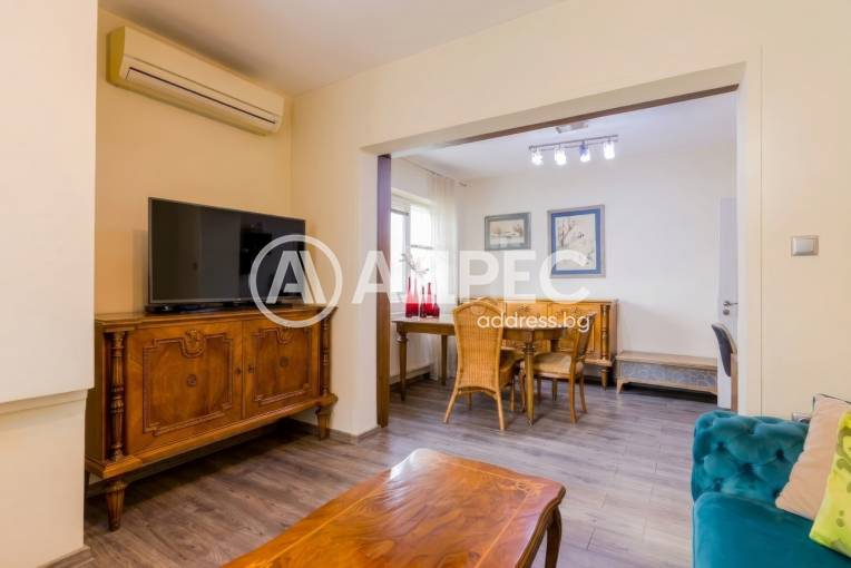 Етаж от къща, Плевен, Идеален център, 678588, Снимка 1