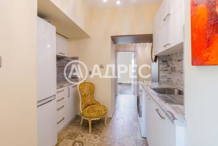 Етаж от къща, Плевен, Идеален център, 678588, Снимка 3