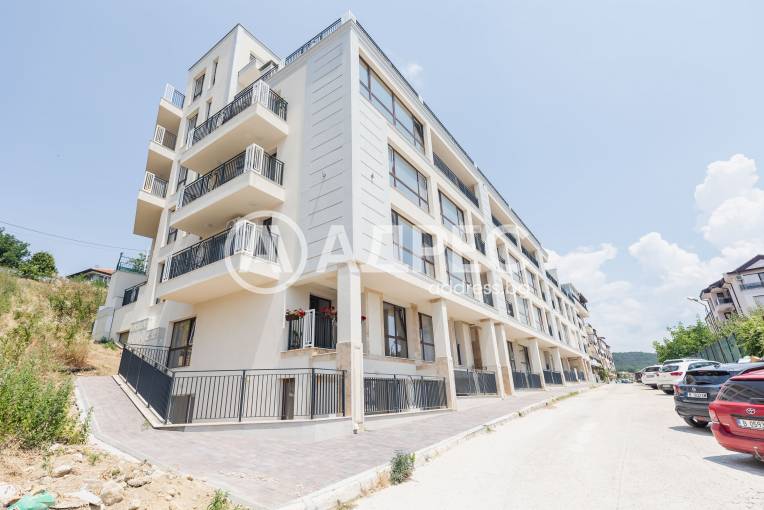 Тристаен апартамент, Варна, Виница, 700588, Снимка 29