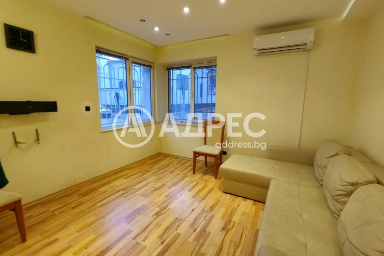 Тристаен апартамент, Варна, Централна поща, 690589, Снимка 3