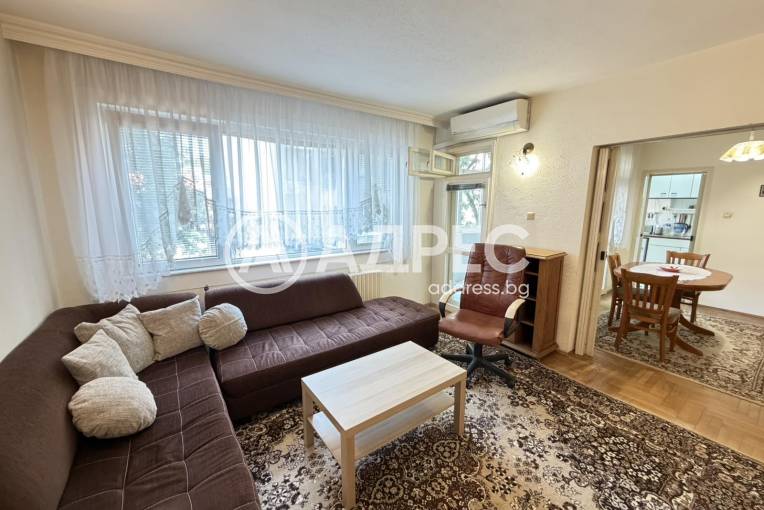 Тристаен апартамент, Варна, Център, 700589, Снимка 2