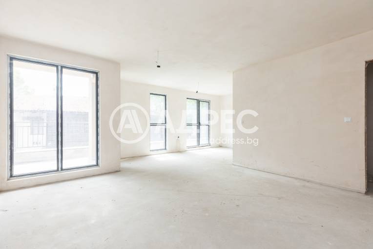 Тристаен апартамент, Варна, Център, 656590, Снимка 1