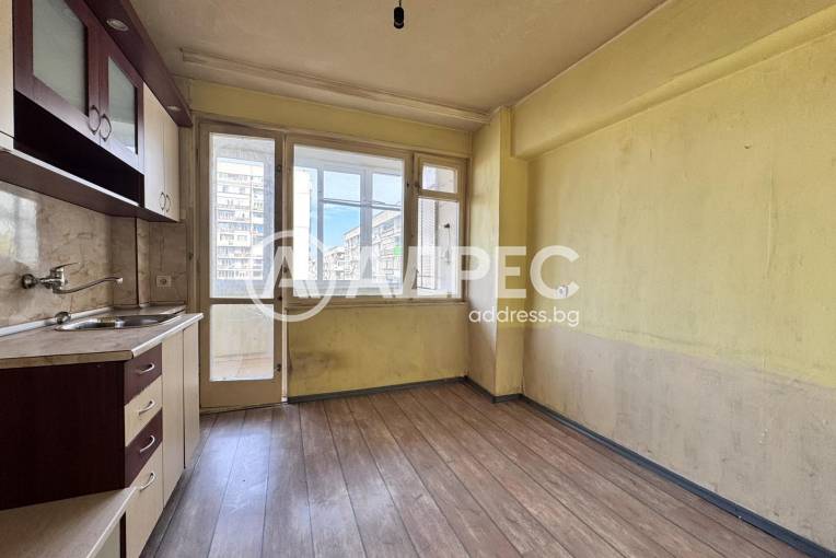 Тристаен апартамент, Русе, Широк център, 672590, Снимка 4