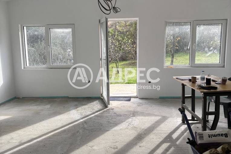 Къща/Вила, Варна, м-ст Боровец - север, 676591, Снимка 2