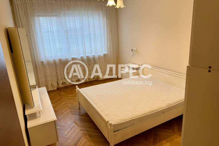 Многостаен апартамент, София, Гео Милев, 676594, Снимка 14