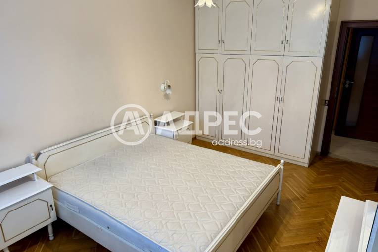 Многостаен апартамент, София, Гео Милев, 676594, Снимка 15