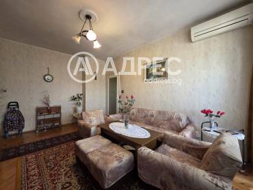 Тристаен апартамент, София, Хиподрума, 685594, Снимка 1