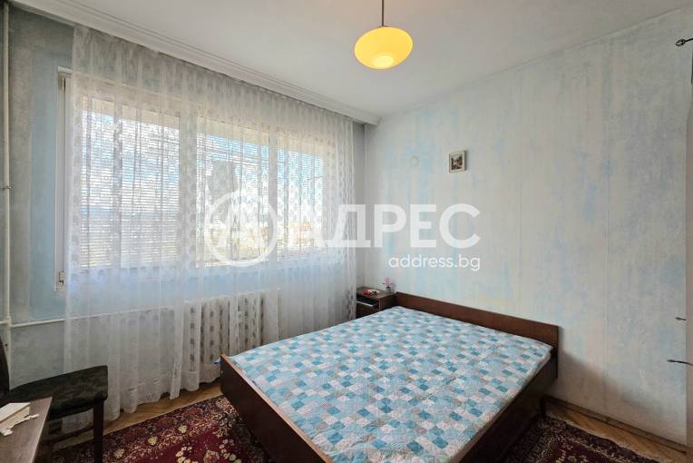 Тристаен апартамент, София, Хиподрума, 685594, Снимка 1