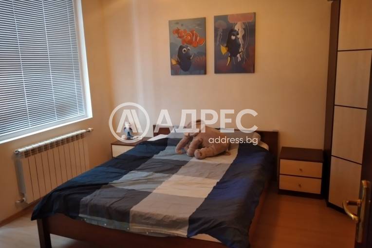 Тристаен апартамент, Велико Търново, Колю Фичето, 651595, Снимка 1