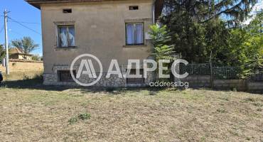 Къща/Вила, Тръстеник, 670597, Снимка 1