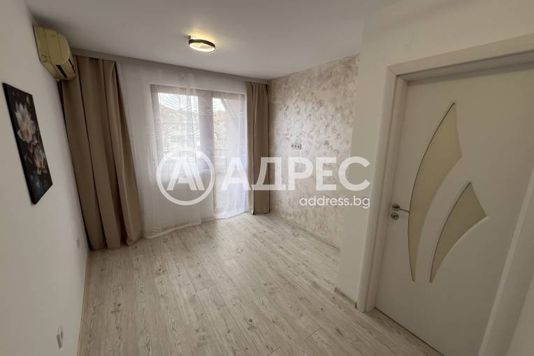 Двустаен апартамент, Варна, Погребите, 688598, Снимка 1