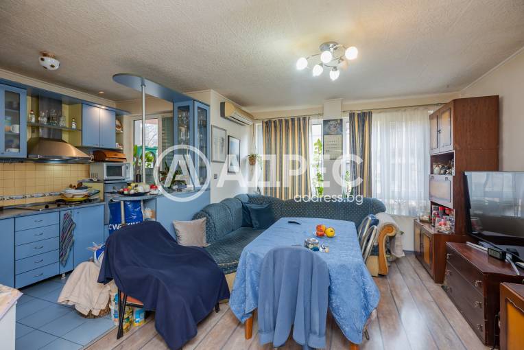 Тристаен апартамент, Варна, Лятно кино Тракия, 677599, Снимка 1