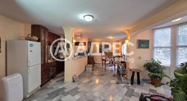 Тристаен апартамент, София, Бели брези, 672600, Снимка 2