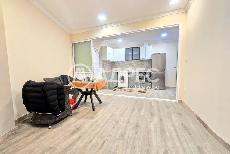 Двустаен апартамент, Варна, к.к. Чайка, 684600, Снимка 2