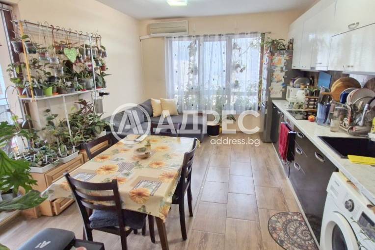 Двустаен апартамент, Варна, Възраждане 3, 689600, Снимка 1