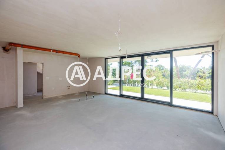 Многостаен апартамент, Варна, к.к. Св.Св. Константин и Елена, 701600, Снимка 2
