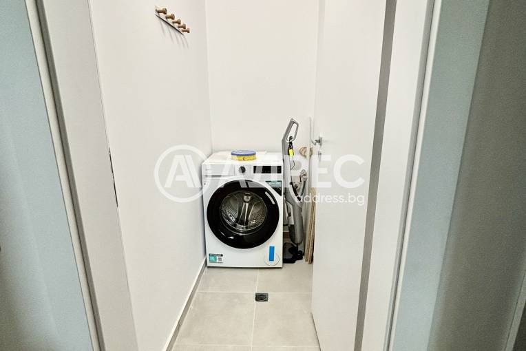 Двустаен апартамент, София, Люлин Център, 667602, Снимка 8