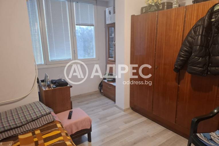 Тристаен апартамент, София, Люлин 3, 681604, Снимка 1