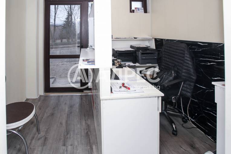 Офис Сграда/Търговски център, Студена, 678605, Снимка 11