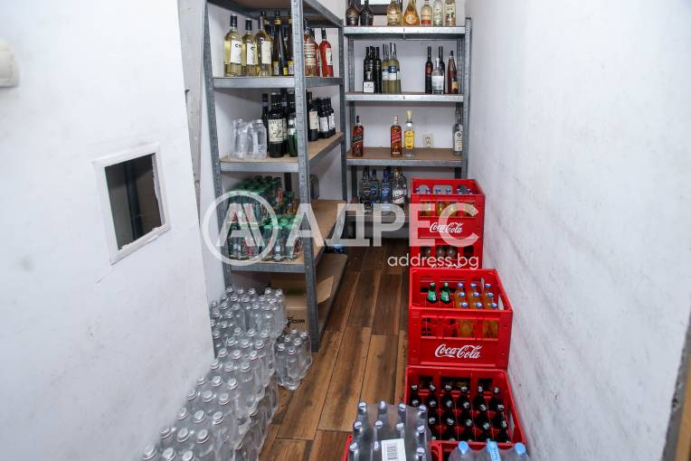 Офис Сграда/Търговски център, Студена, 678605, Снимка 16