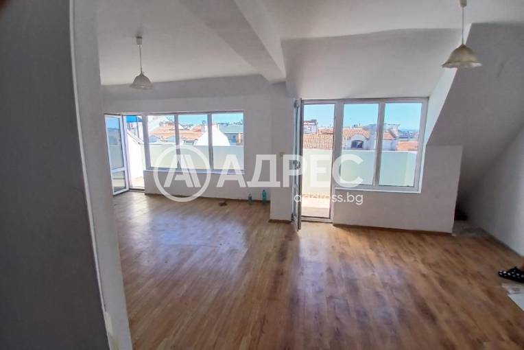 Едностаен апартамент, Бургас, Възраждане, 700607, Снимка 1
