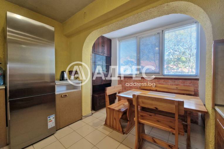 Тристаен апартамент, Русе, ЦЮР, 653608, Снимка 1