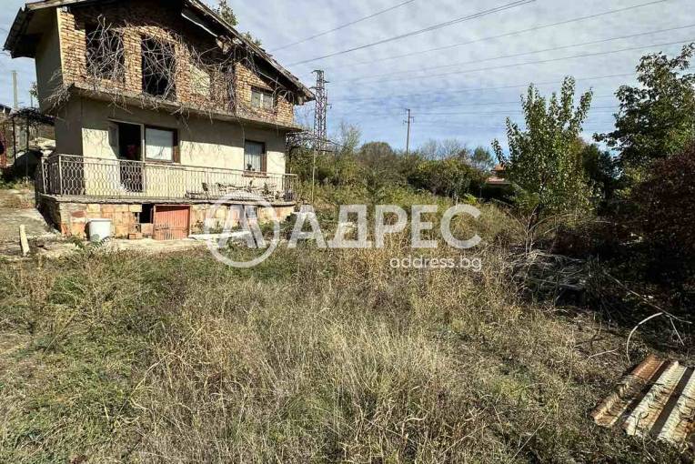 Къща/Вила, Плевен, Кайлъка, 674610, Снимка 1
