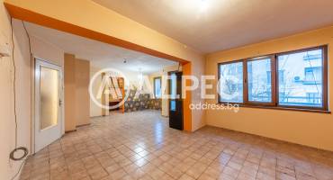 Тристаен апартамент, Варна, Лятно кино Тракия, 628612, Снимка 1