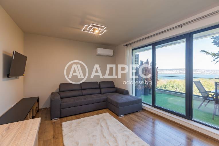 Двустаен апартамент, Варна, Галата, 677614, Снимка 4