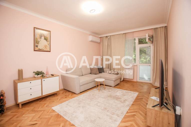 Двустаен апартамент, София, Иван Вазов, 699614, Снимка 1