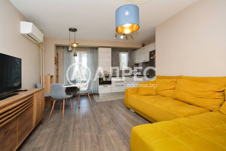 Тристаен апартамент, Бургас, Лазур, 679616, Снимка 1