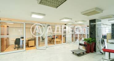Офис Сграда/Търговски център, Варна, ЖП Гара, 702616, Снимка 7