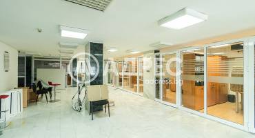 Офис Сграда/Търговски център, Варна, ЖП Гара, 702616, Снимка 9